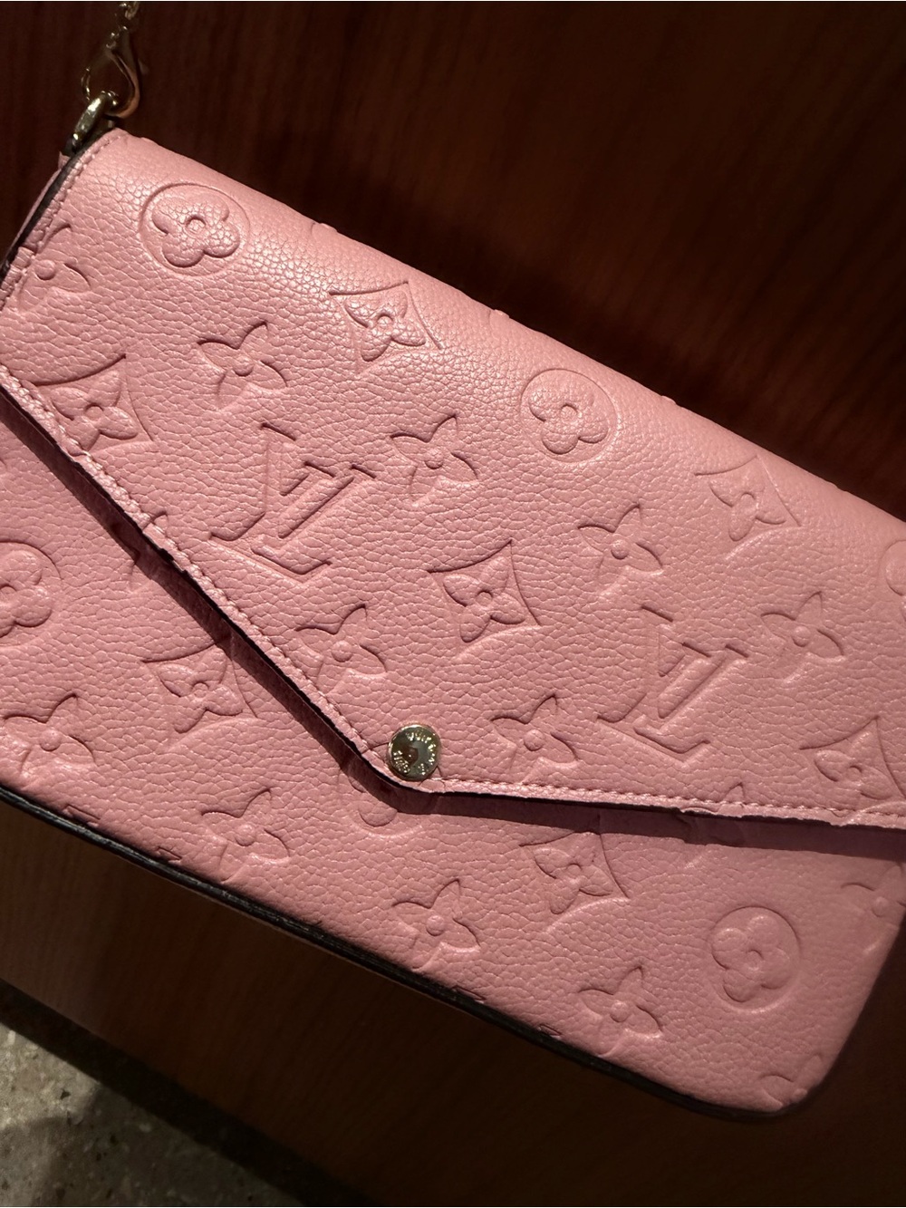 Faux Louis Vuitton Pochette Félicie